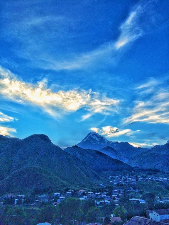 Guest House Dodo Kazbegi Bagian luar foto